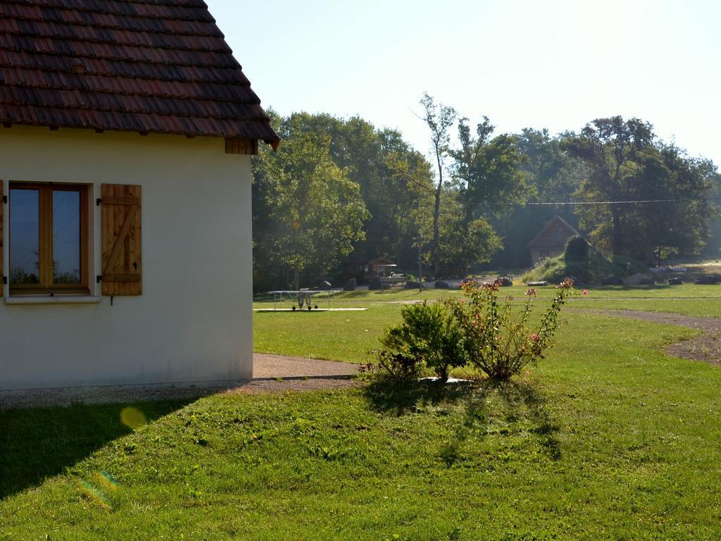 Le Lac Bleu Lacapelle-Marival Extérieur photo